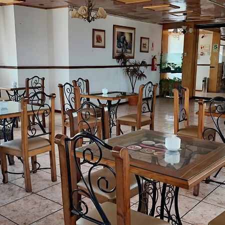 Recreo Hotel Trujillo Esterno foto