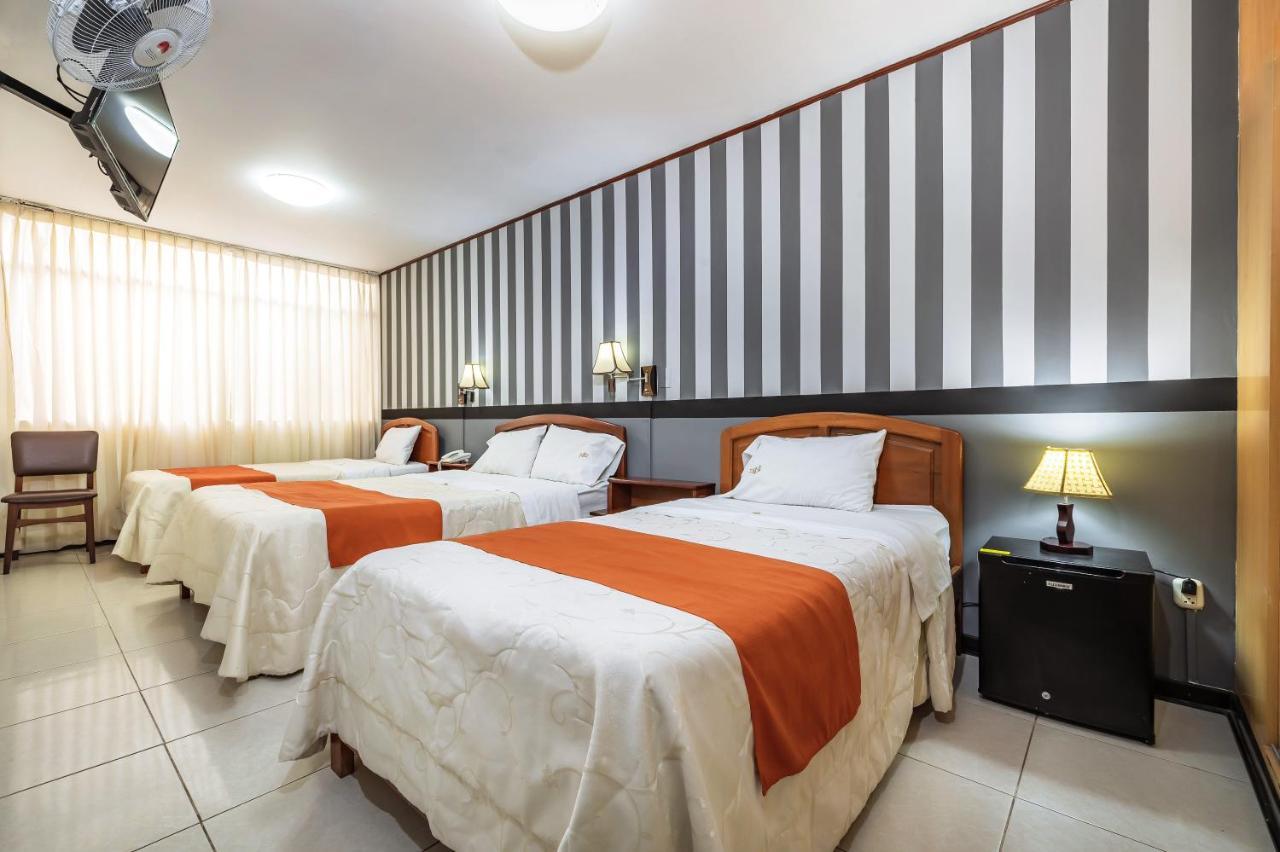 Recreo Hotel Trujillo Esterno foto