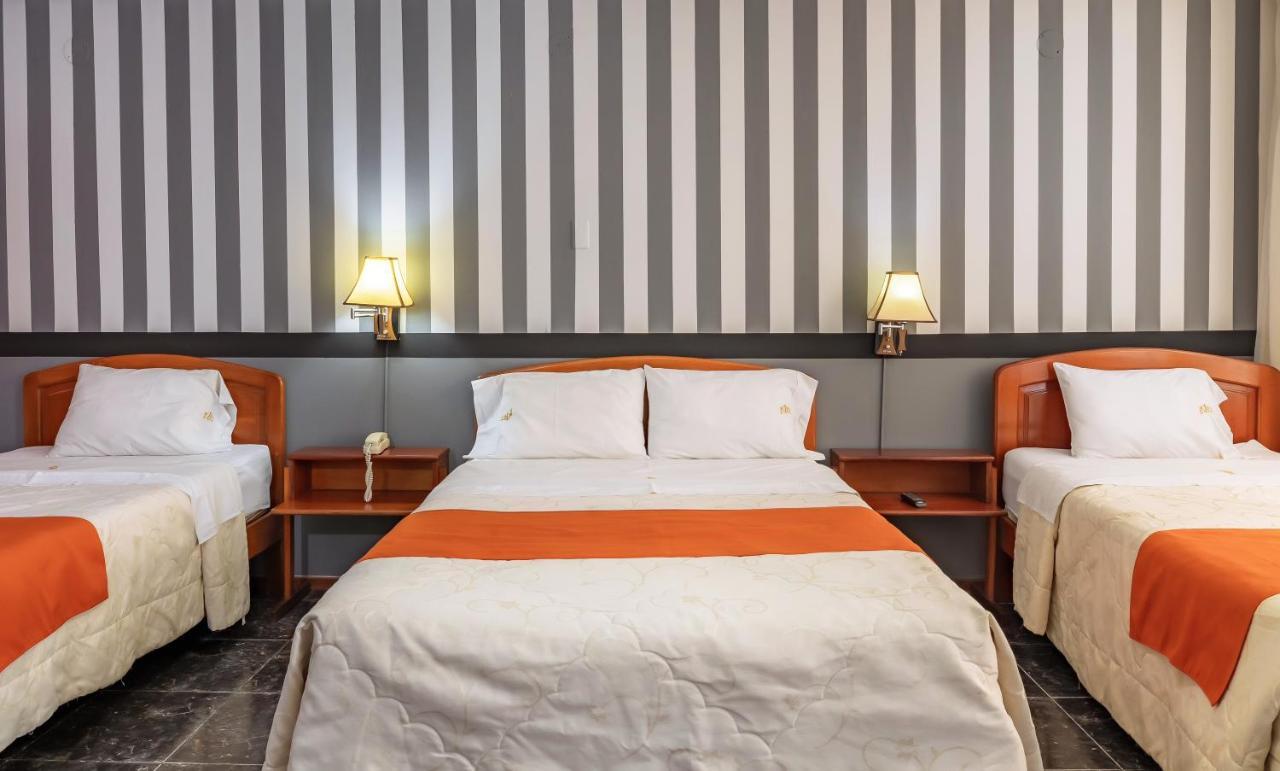 Recreo Hotel Trujillo Esterno foto