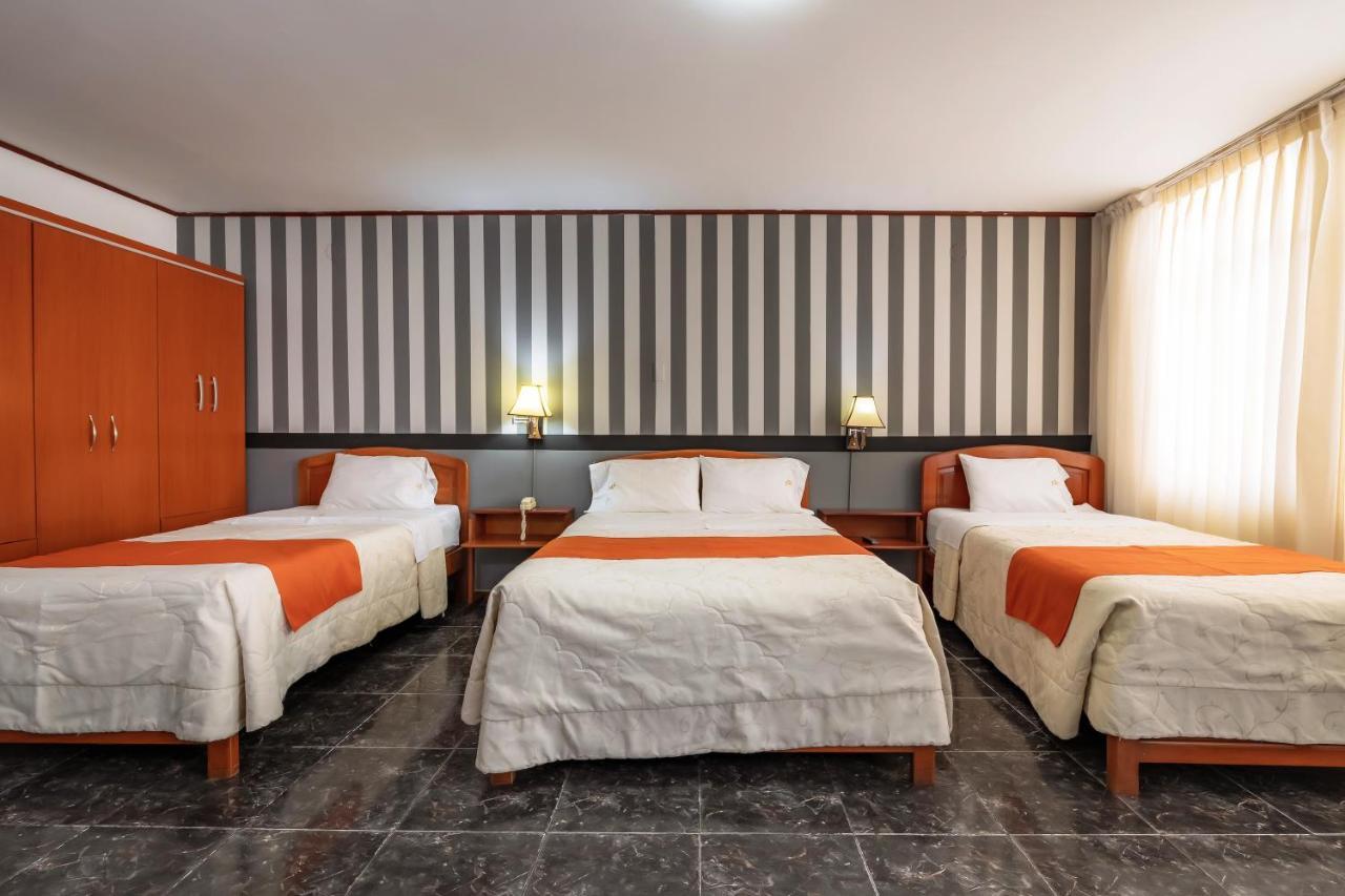 Recreo Hotel Trujillo Esterno foto