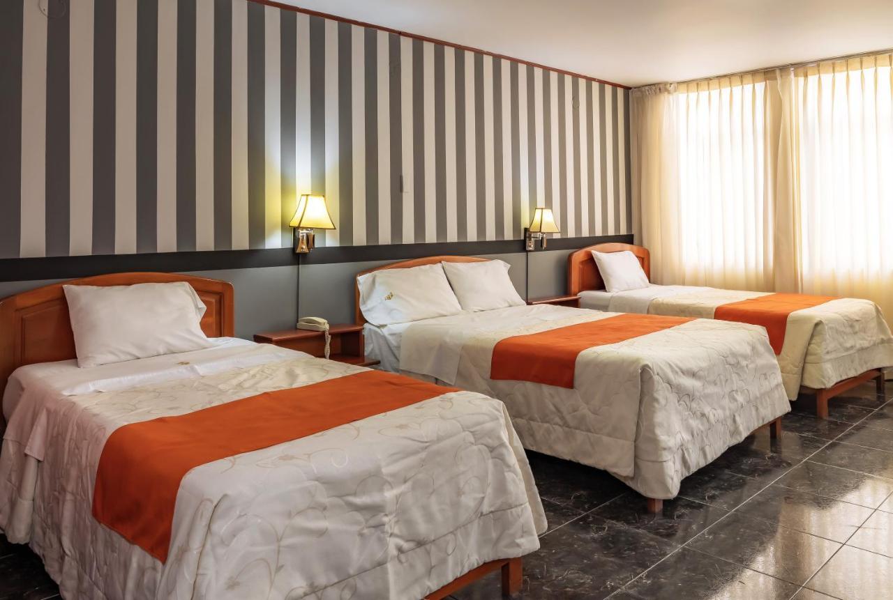 Recreo Hotel Trujillo Esterno foto