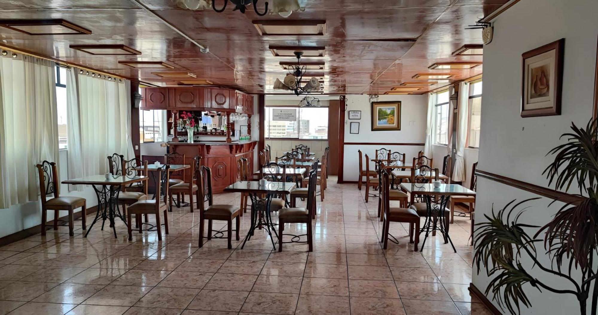 Recreo Hotel Trujillo Esterno foto